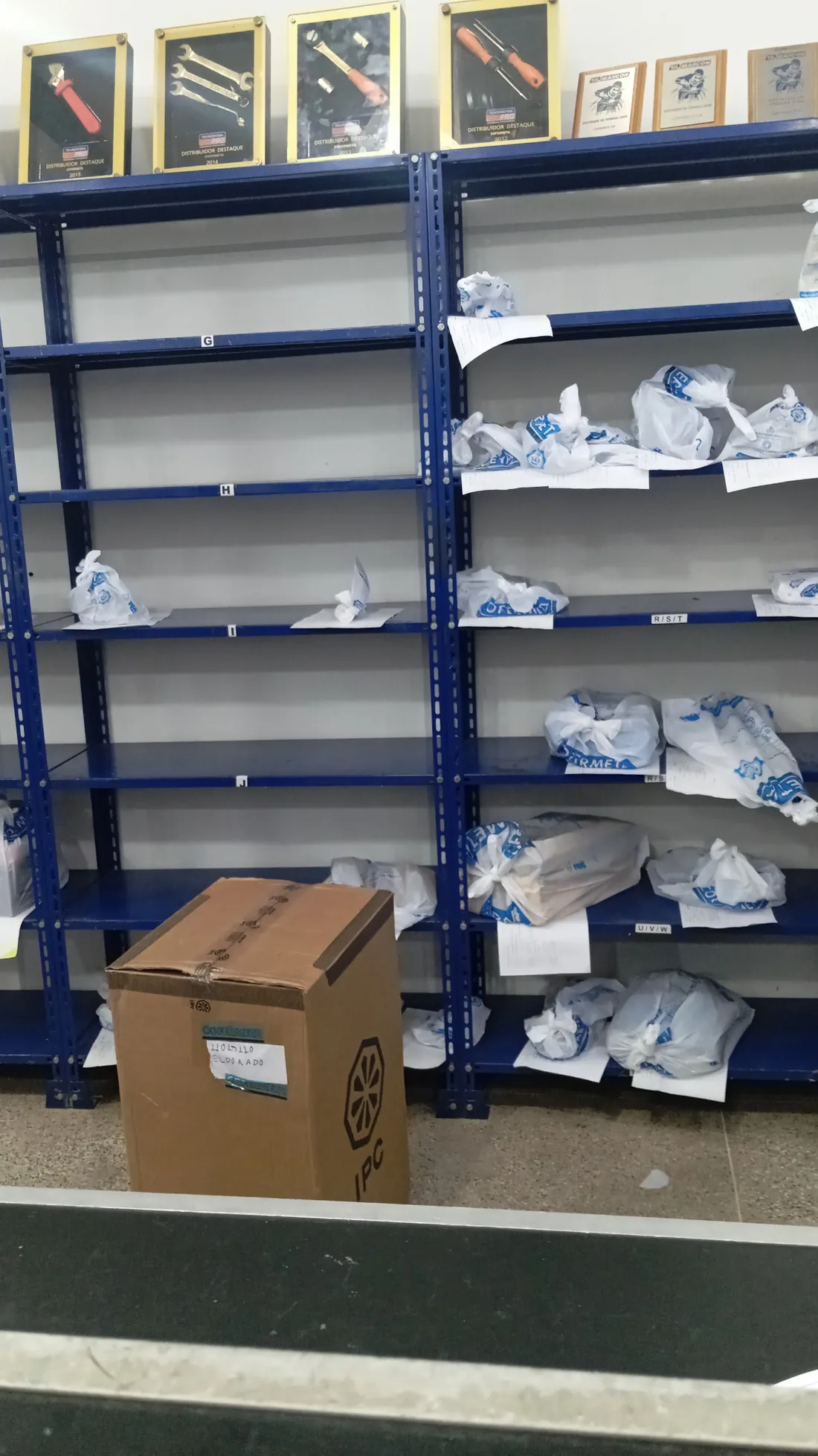 Mercadorias separadas para entregas empresariais